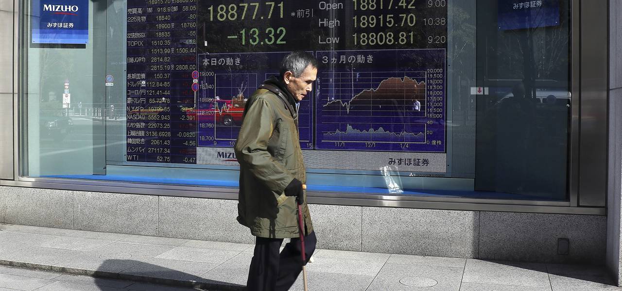 Japan equities decline at close of trade 