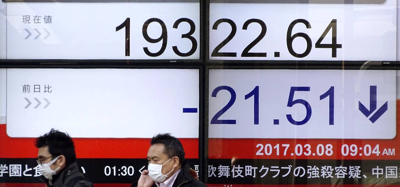 Asian shares descend on US strikes on Syria
