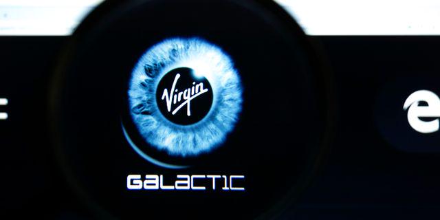 Richard Branson Sold $300 million of Virgin Galactic stock 