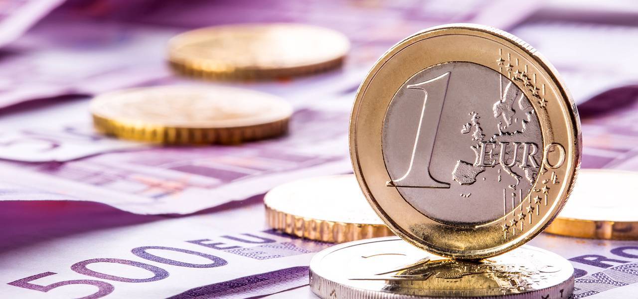 Euro hits two-month maximum on positive German sentiment data 