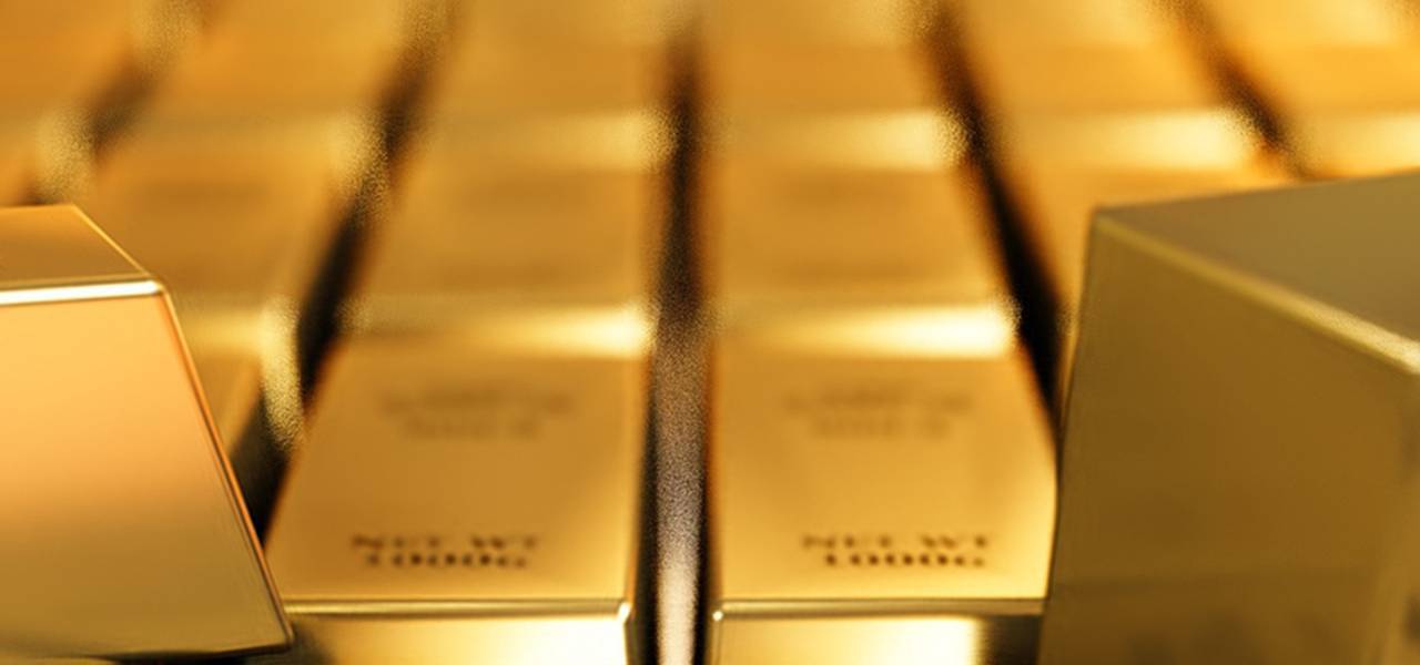 Gold inches up to a two-week maximum