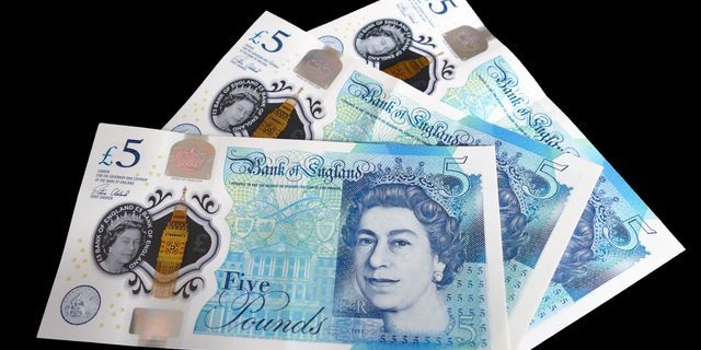 British currency reaches 10-month minimum on dismal British inflation data