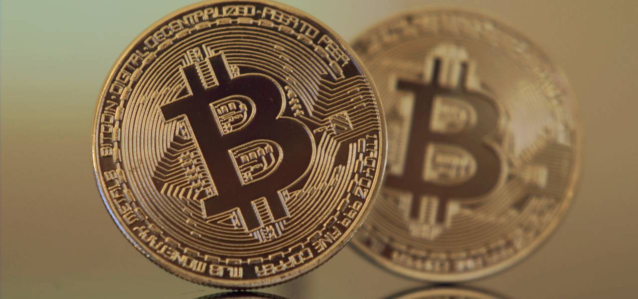 Bitcoin gets back to $4,000 and higher on short-term optimism