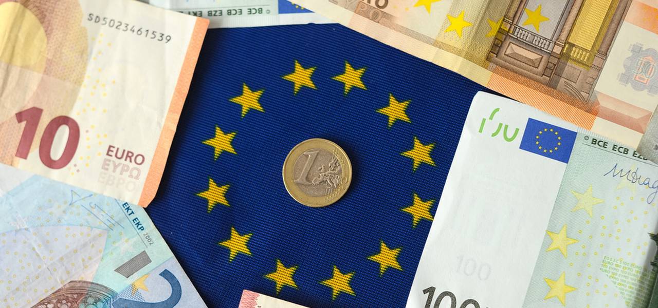 Euro reaches 2019 minimums