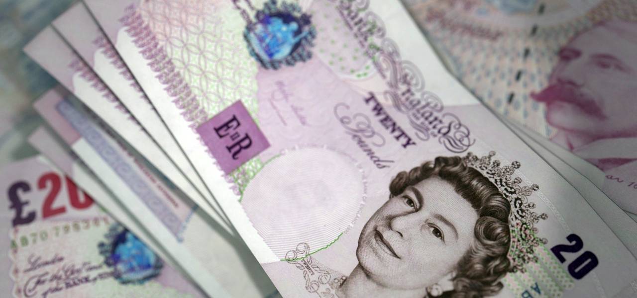 UK pound goes down amid Brexit uncertainties