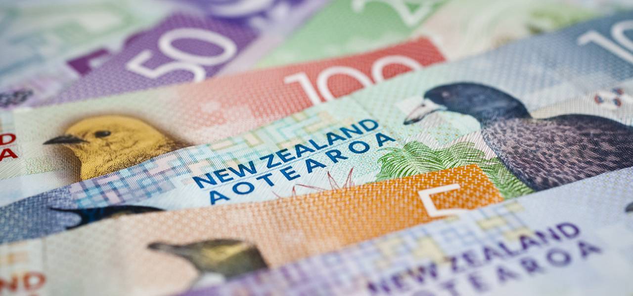 Will the kiwi be supported by the central bank?