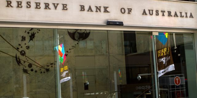 Australian major bank doesn’t intend to follow global rate lifts
