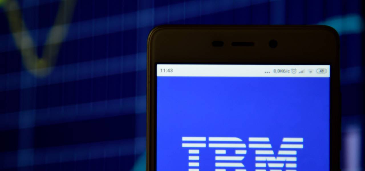 IBM: sell or buy after mixed earnings report?