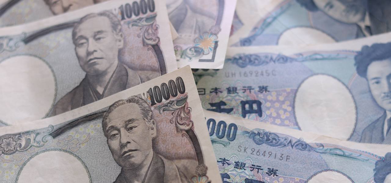 USD/JPY: 'Shooting Star' points to correction