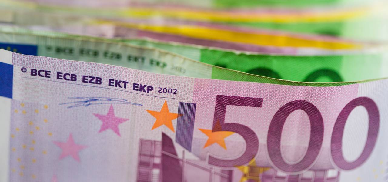 EUR/USD: "V-Top" pattern