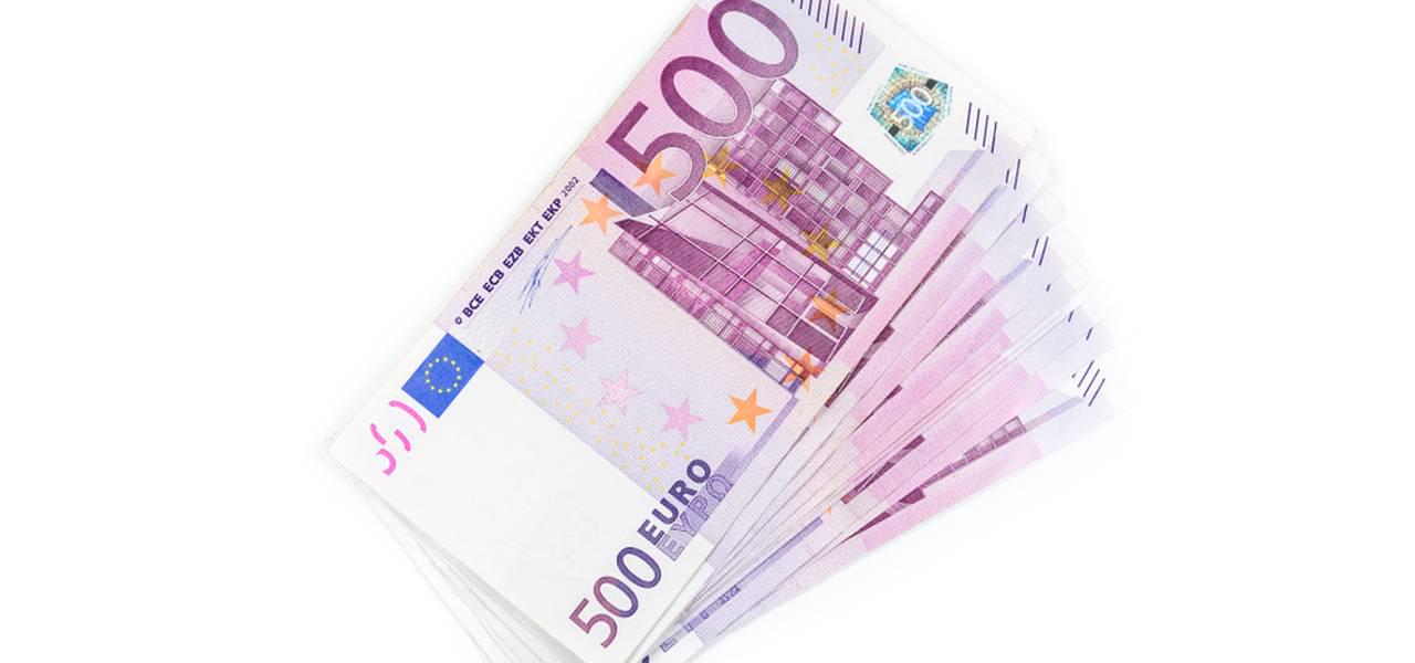 EUR/USD eyes 50-day SMA after Monday's surge