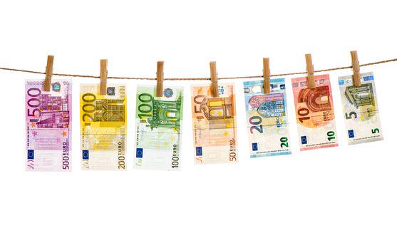 EUR/USD higher but stalling ahead of the October highs
