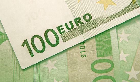 EUR/USD: "V-Top" under Moving Averages