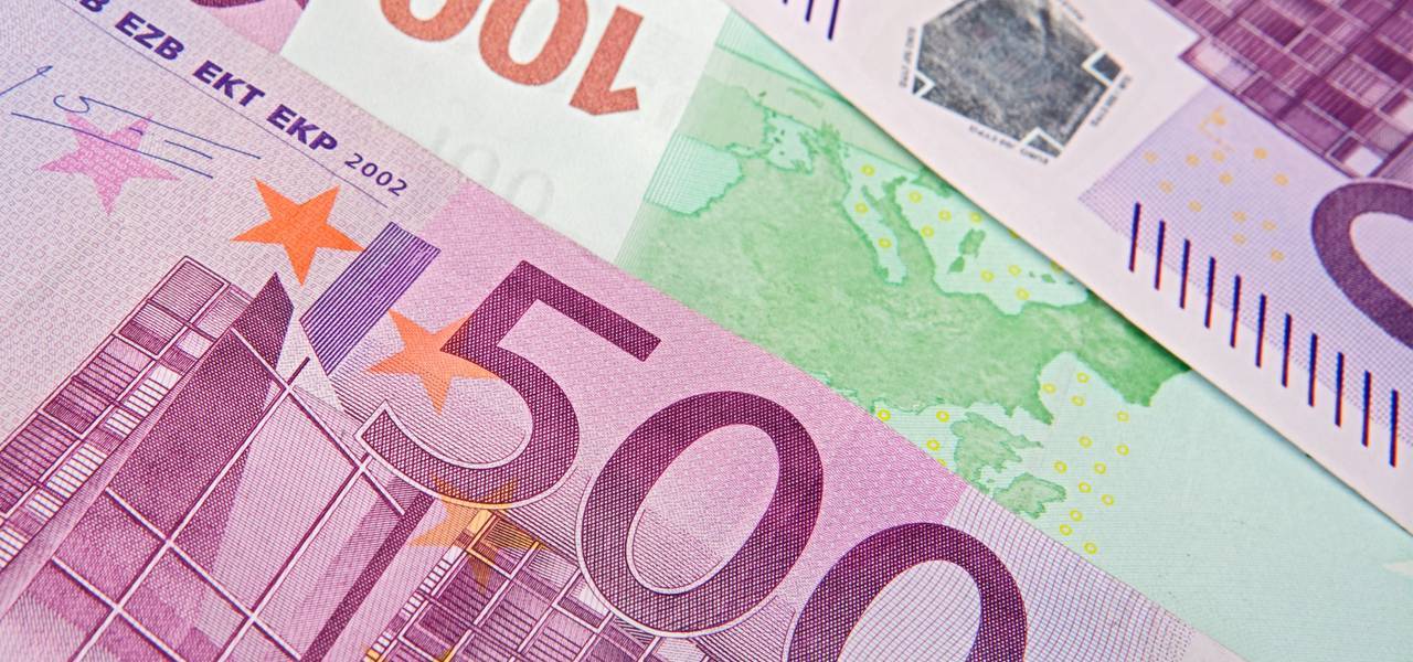 EUR/USD: huge "Breakaway Gap"