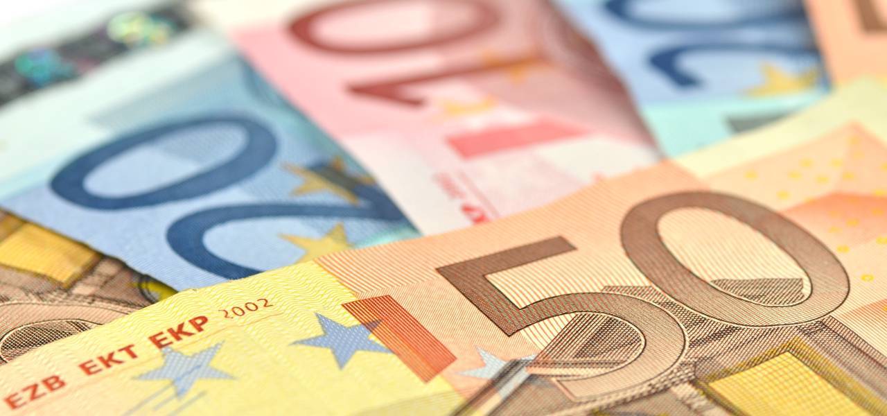 EUR/USD: 'Head & Shoulders' pushed price higher