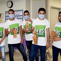 Patients of Children’s Cancer Hospital 57357  received gifts, courtesy of FBS traders