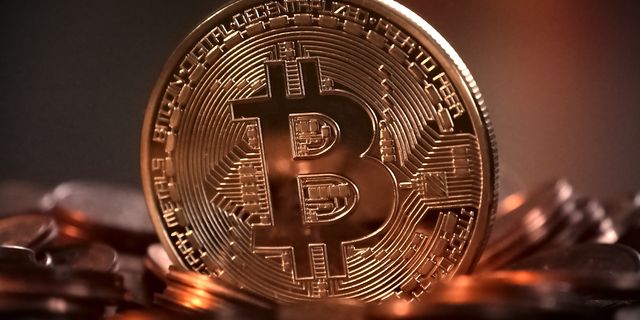 Bitcoin stands still 
