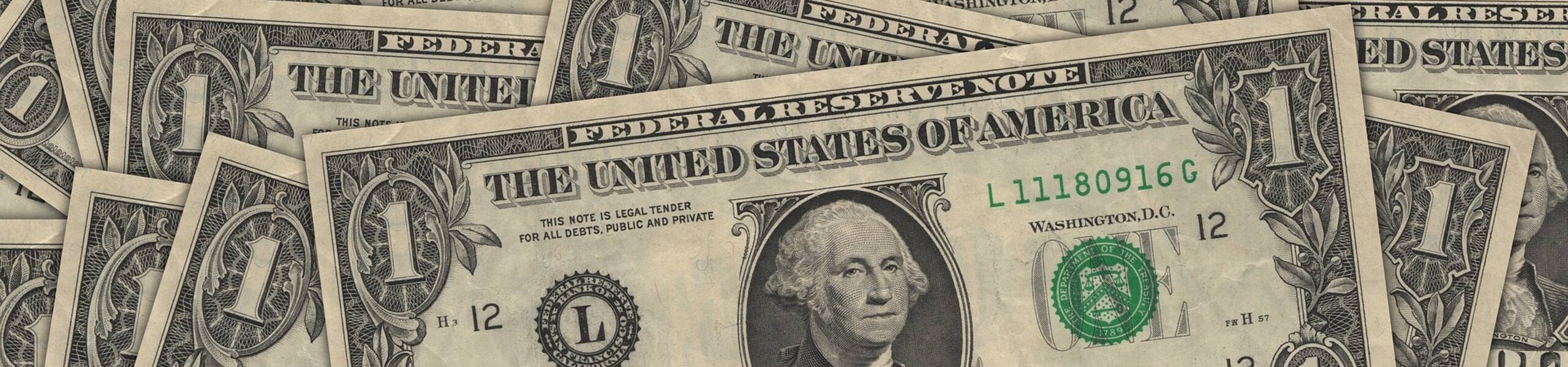 El dólar  desciende desde máximos de un año