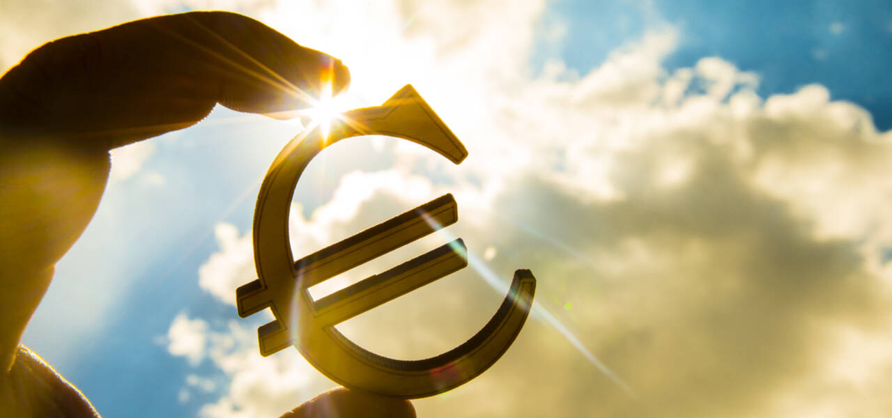 EUR/USD: will the euro tame a dragon? 