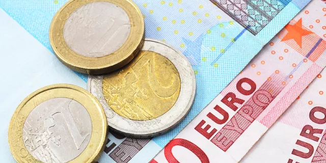 EUR/USD: 'Triple Top' led to decline