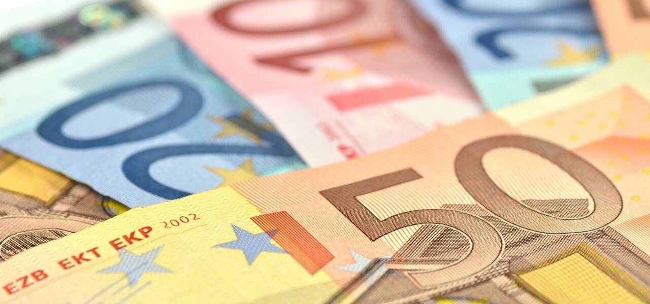 EUR/USD: 'Engulfing' still unconfirmed