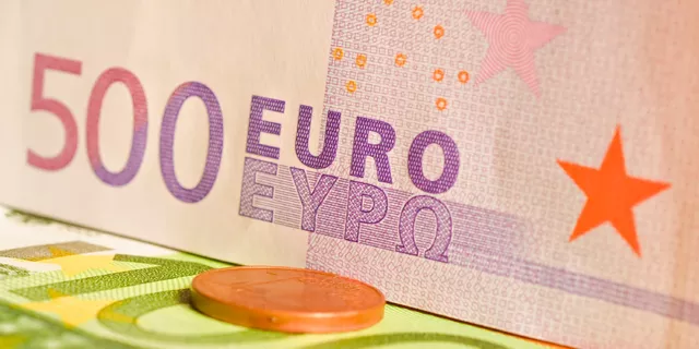 EUR/USD: 'Pennant' pushed the price lower