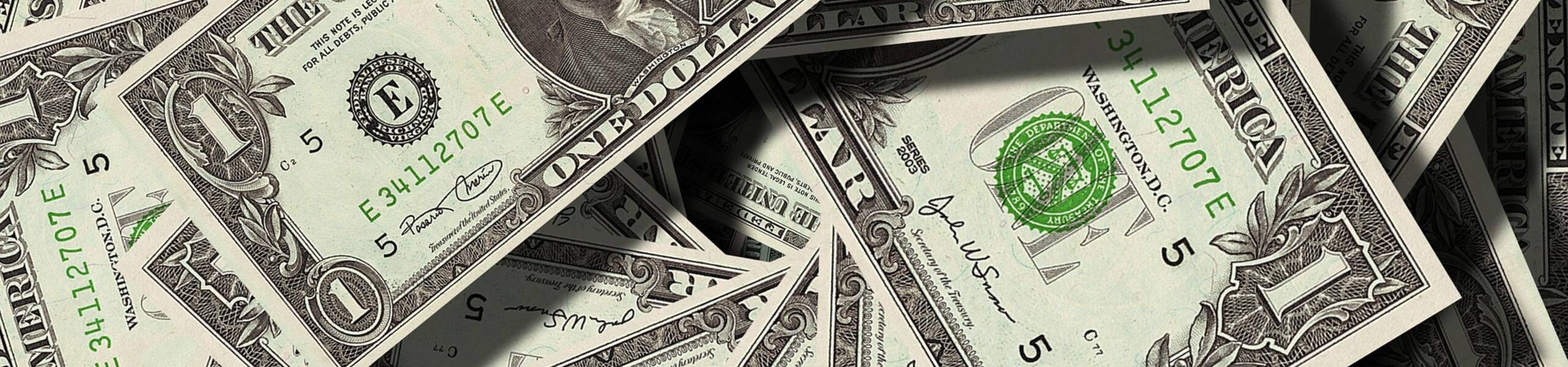 El dólar pierde terreno frente a la mayoría de sus pares ante el cierre de conversaciones  de Estados Unidos y China