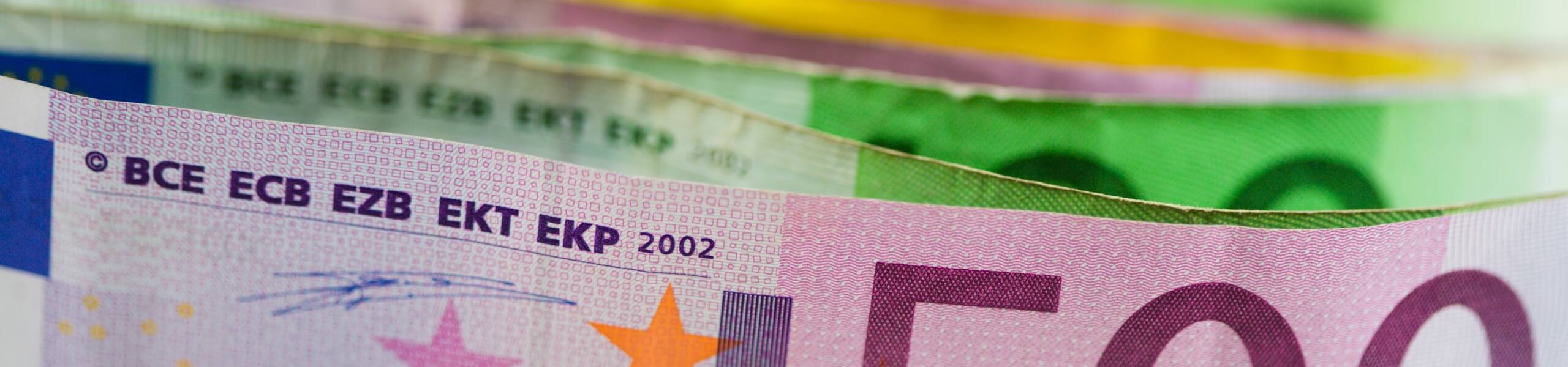 EUR/USD: broken 'Flag' pattern