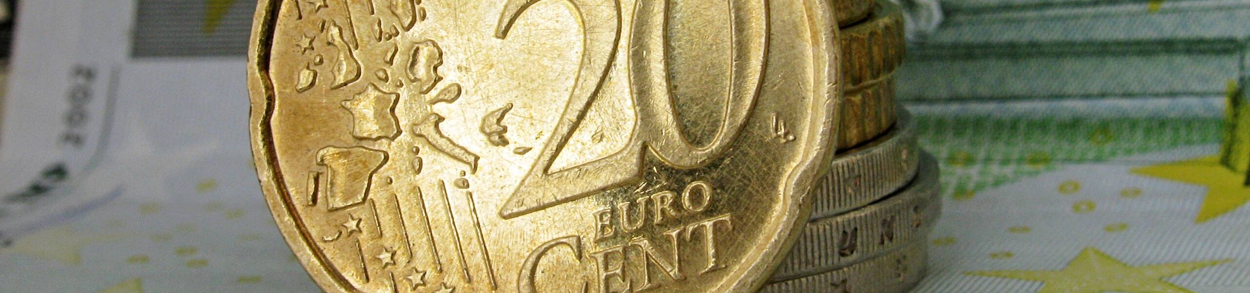EUR/USD: bullish 'High Wave'