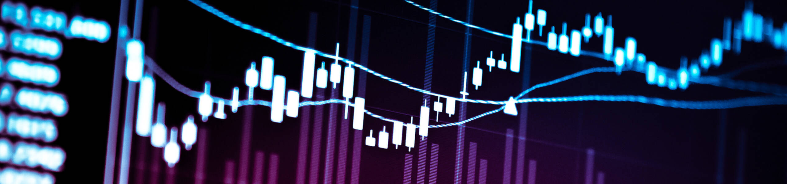 El dólar con ganancias frente a otras divisas y el petróleo en mínimos