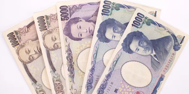 USD / JPY:  vendedores do par mantém o controle e já miram mínimas mensais