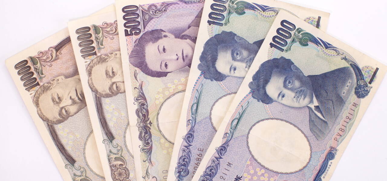 USD / JPY:  vendedores do par mantém o controle e já miram mínimas mensais