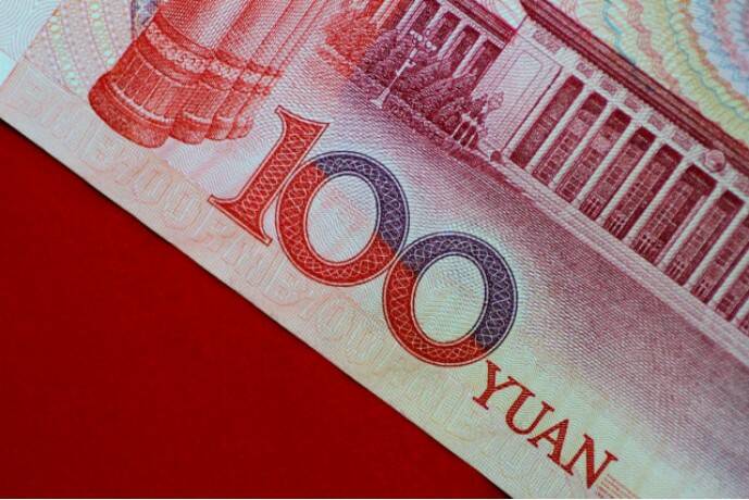 El Yuan Chino se fortalece ante el dólar a pesar de las expectativas de depreciación.