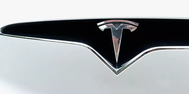 Tesla: buy the dip?