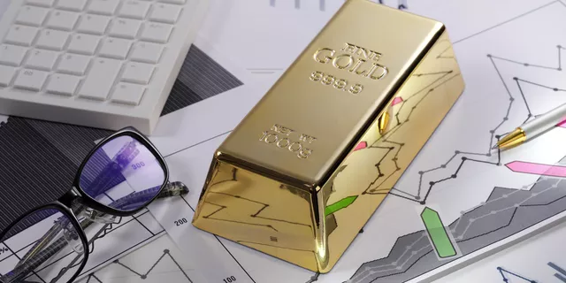 Is gold ready to shoot up? 