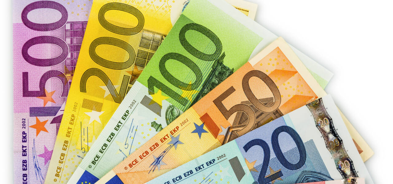 EUR / USD: avança para 1,20 em meio a dados mistos de habitação nos EUA