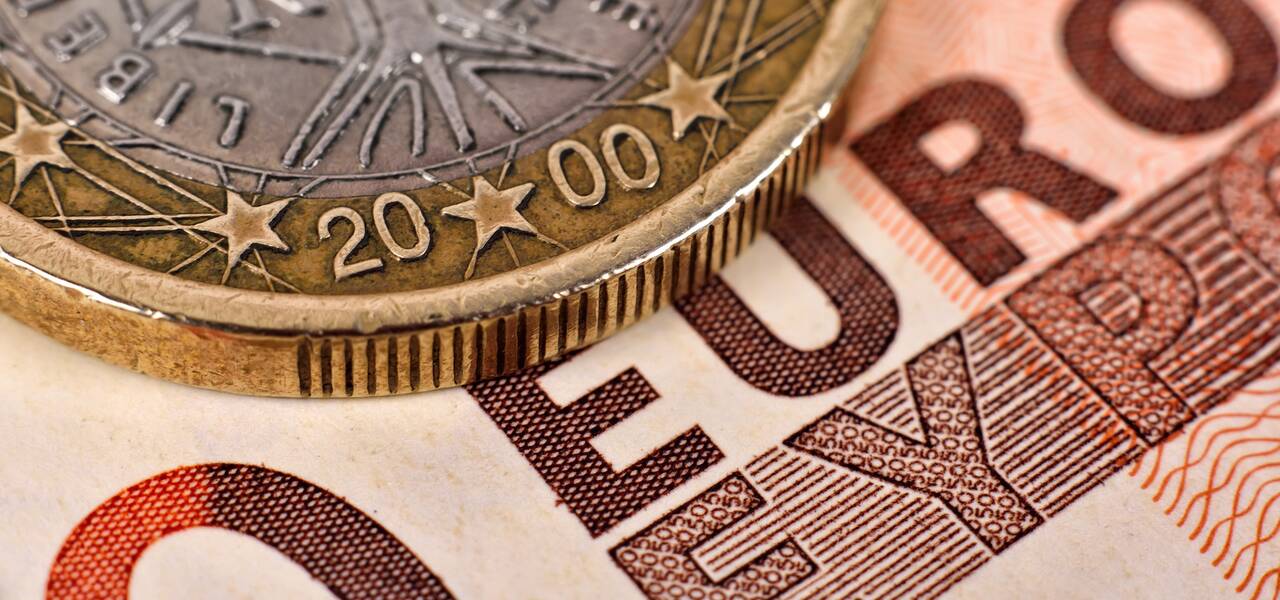 EUR/USD:  pair going to reach next support