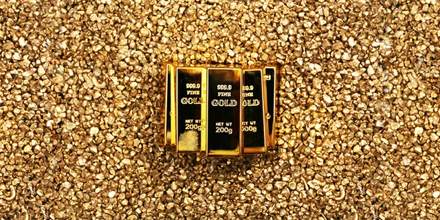 XAU/USD: gold made a pullback