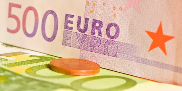 EUR/USD: upper 