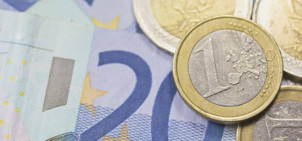 EUR/USD: market is consolidating