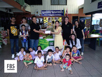 ¡FBS ayuda a los niños en Tailandia! ¡Hagamos el bien juntos!