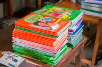 La escuela primaria comunitaria Imezi-Olo de Nigeria recibe apoyo de FBS y HSDF